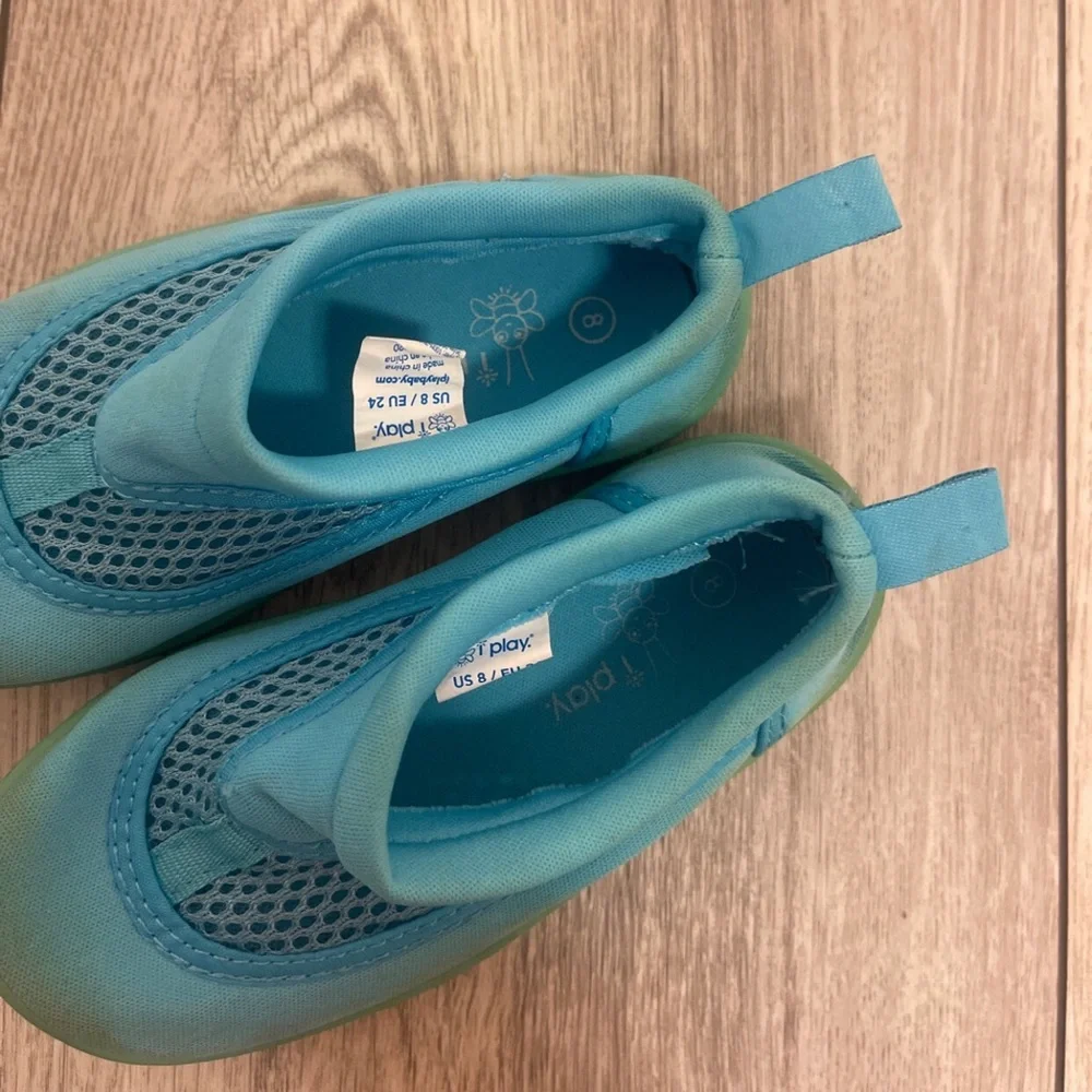 iPlay Water Shoes Size 8